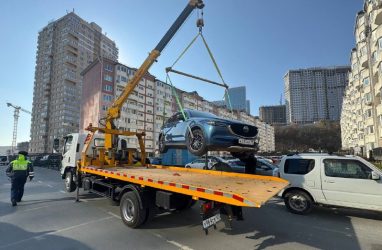 Эвакуация легковых автомобилей: от аварийной ситуации к упорядоченному решению