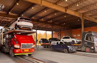 Суд во Владивостоке не запрещал ввоз праворульных автомобилей