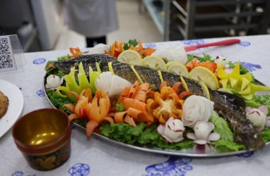 Во Владивостоке готовили курник, пожарские котлеты и калью