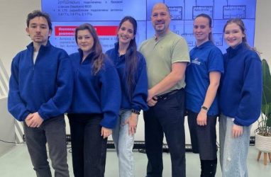 Студенты-медики из Приморья трижды оказывали помощь во время авиарейса в Москву