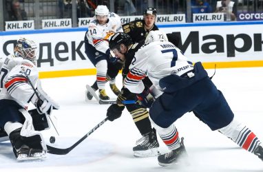 &laquo;Адмирал&raquo; проиграл &laquo;Металлургу&raquo; в матче с 12 голами