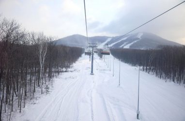 С начала 2026 года на горнолыжке в Арсеньеве продали более 13000 ски-пассов
