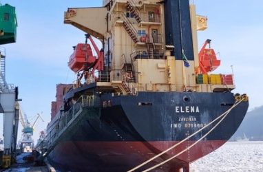 Российским морякам с судна Elena в Приморье напомнили об их правах