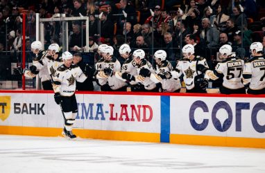 «Адмирал» обыграл «Автомобилист» в гостевом матче и прервал серию поражений