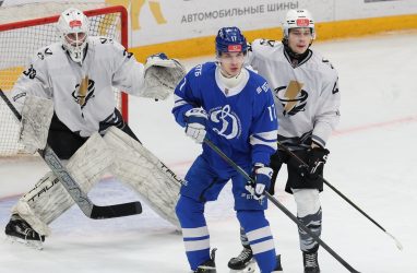 Хоккеисты &laquo;Тайфуна&raquo; проиграли МХК &laquo;Динамо&raquo;