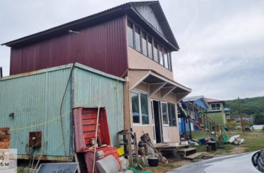 В Приморье суд вынес решение о сносе 67 объектов на берегу бухты Спокойная