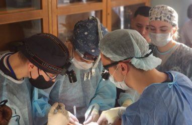 Студенты ТГМУ заняли второе место на дальневосточной олимпиаде по хирургии