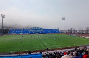 Футболисты &laquo;Динамо-Владивосток&raquo; и &laquo;Зенита-2&raquo; сыграли вничью в драматичном матче