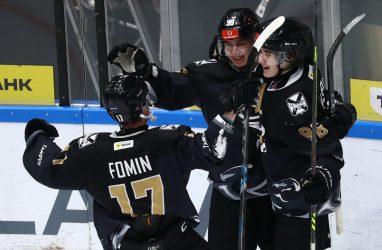 &laquo;Красная Машина-Юниор&raquo; проиграла во Владивостоке &laquo;Тайфуну&raquo;