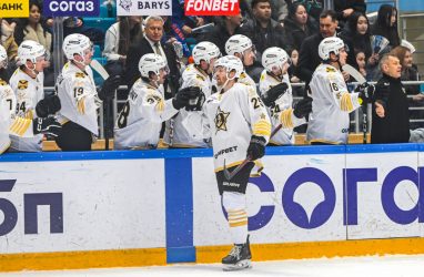 Хоккеисты &laquo;Адмирала&raquo; крупно обыграли &laquo;Барыс&raquo; на выезде