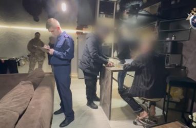 ОПГ торговцев чёрной икрой выявили в Приморье