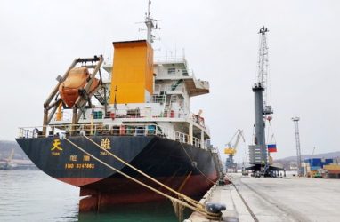 Зайдя в российский порт, китайские моряки узнали, сколько могли бы получать