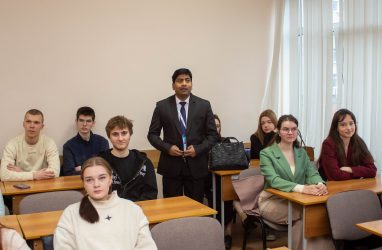 Анализу российско-индийских отношений уделили внимание в Екатеринбурге на ЕЭФМ