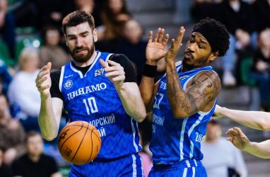 Баскетболисты «Динамо» сенсационно проиграли серию плей-офф «Новосибирску»