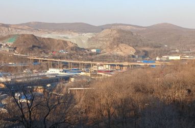 Во Владивостоке подготовка к реконструкции Рудневского моста началась со сноса