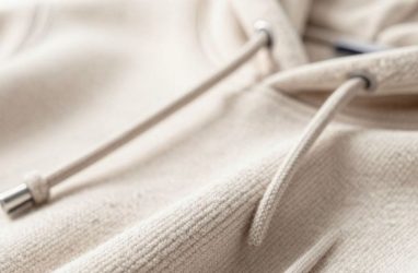 Можно ли заказать худи с фото, надписью или авторским дизайном?