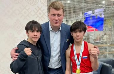 Приморский боксёр Дустиев выиграл юношеское первенство России