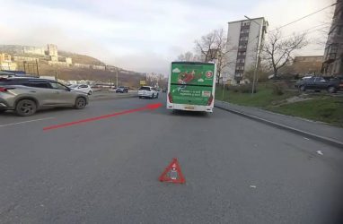 Во Владивостоке в ДТП пострадала 17-летняя пассажирка автобуса