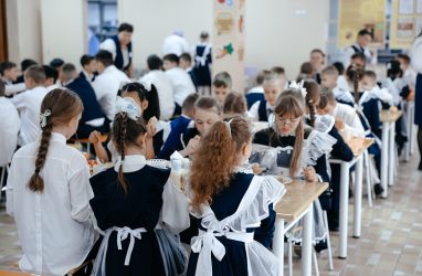 В Приморье школьников стали кормить на 126 рублей в день