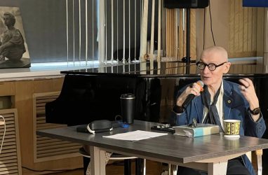 Владивосток скорбит по филологу-пушкинисту Алексею Ильичёву
