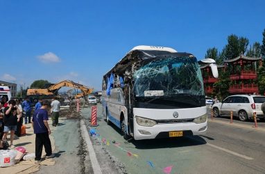 Автобус с российскими туристами попал в ДТП в китайском Хуньчуне