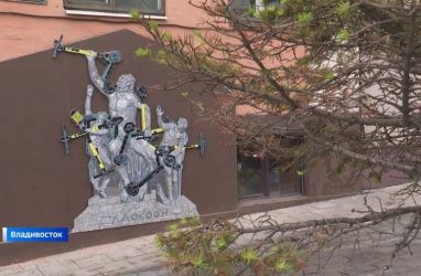 Во Владивостоке скульптуру «Лаокоон» демонтируют после заявления о вандализме