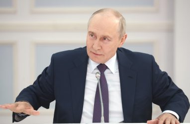 Путин присвоил жительнице Приморья Евстратенко звание «Мать‑героиня»