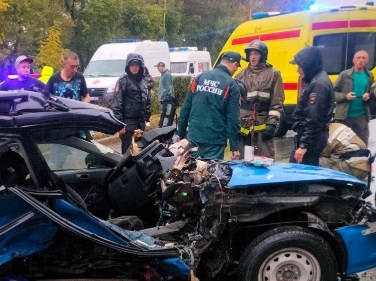 Машины разорвало в клочья в лобовом ДТП в Приморье (фото, видео)