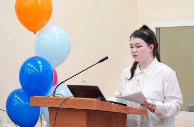 Студентка колледжа ВВГУ впервые получила стипендию правительства