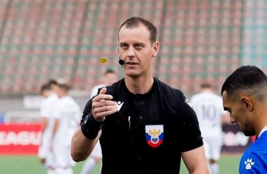 Футбольного арбитра из Владивостока Фисенко будут судить в Грозном