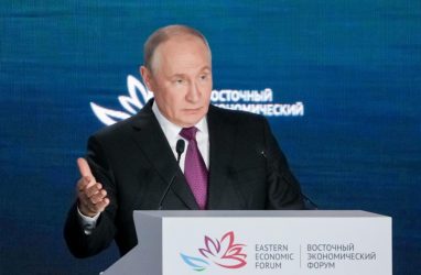 Путин приказал службе безопасности не мешать встреченному в Приморье тигру