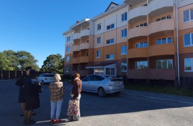Угроза уголовного преследования ускорила предоставление жилья семье в Приморье