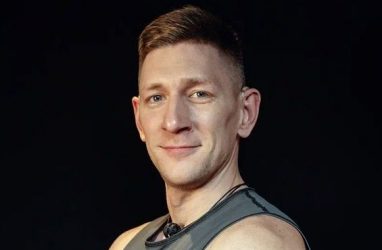 Приморец Оботин закрыл напарника собой и вырвал победу в поединках шоу «Титаны»