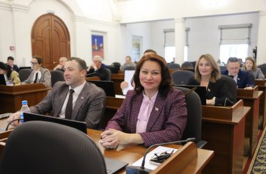 Думу Владивостока покинули четыре депутата